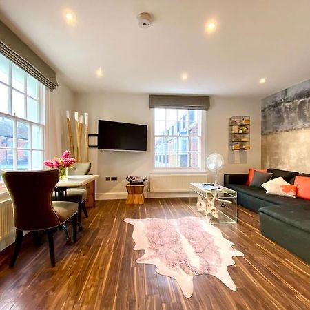 Stunning Little House On Poole Quay - Free Secure Parking & Wifi - In The Heart Of The Old Town - Great Location - Free Parking - Fast Wifi - Smart Tv - Newly Decorated - Sleeps 2! Close To Poole & Bournemouth & Sandbanks Экстерьер фото